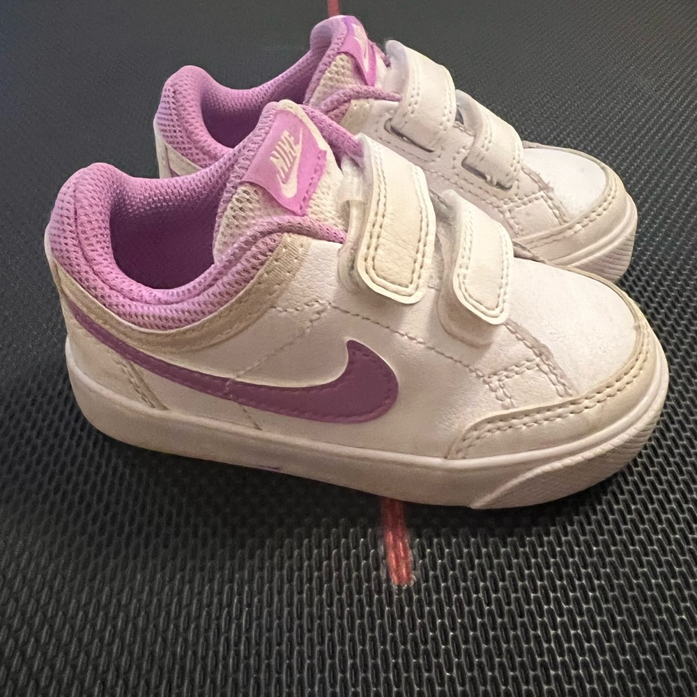 Nike Purple Kids Shoe 7C